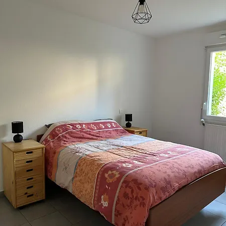 Confort Et Calme En Rez-de-chaussee Daire Villeneuve-Tolosane