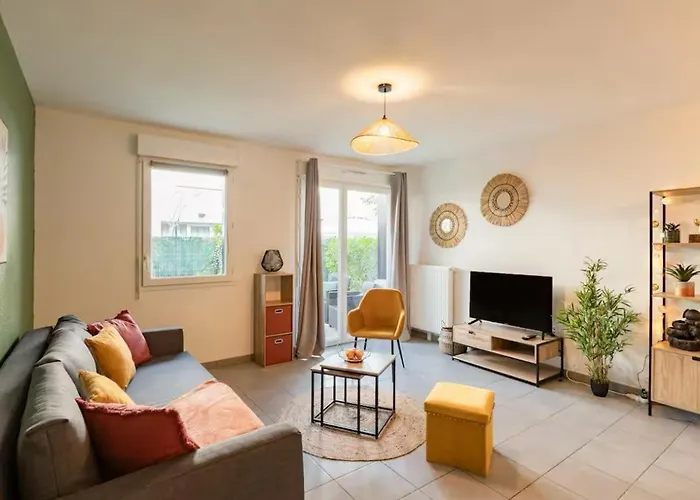 Apartment Confort Et Calme En Rez-de-chaussee Villeneuve-Tolosane