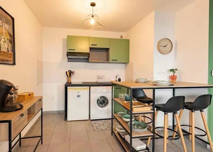 Apartment Confort Et Calme En Rez-de-chaussee Villeneuve-Tolosane