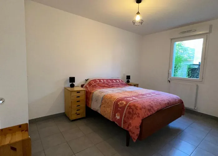 Apartment Confort Et Calme En Rez-de-chaussee *